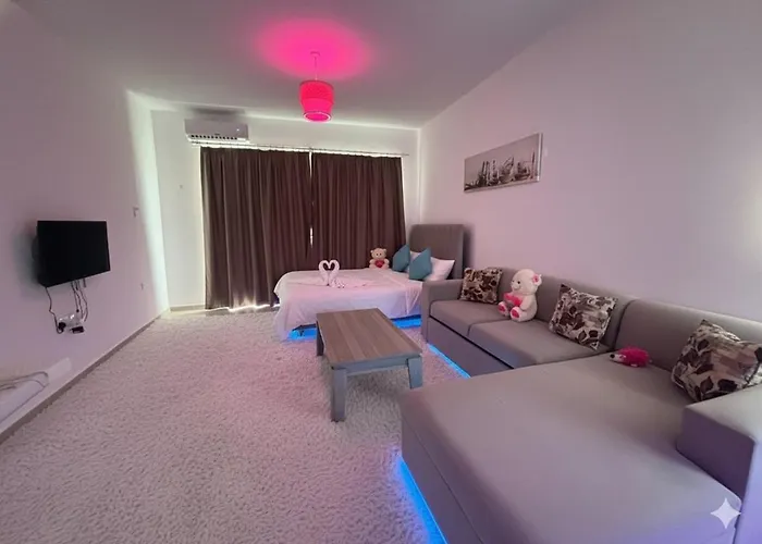 Apartmán Hotel Apartment Studio Dherinia